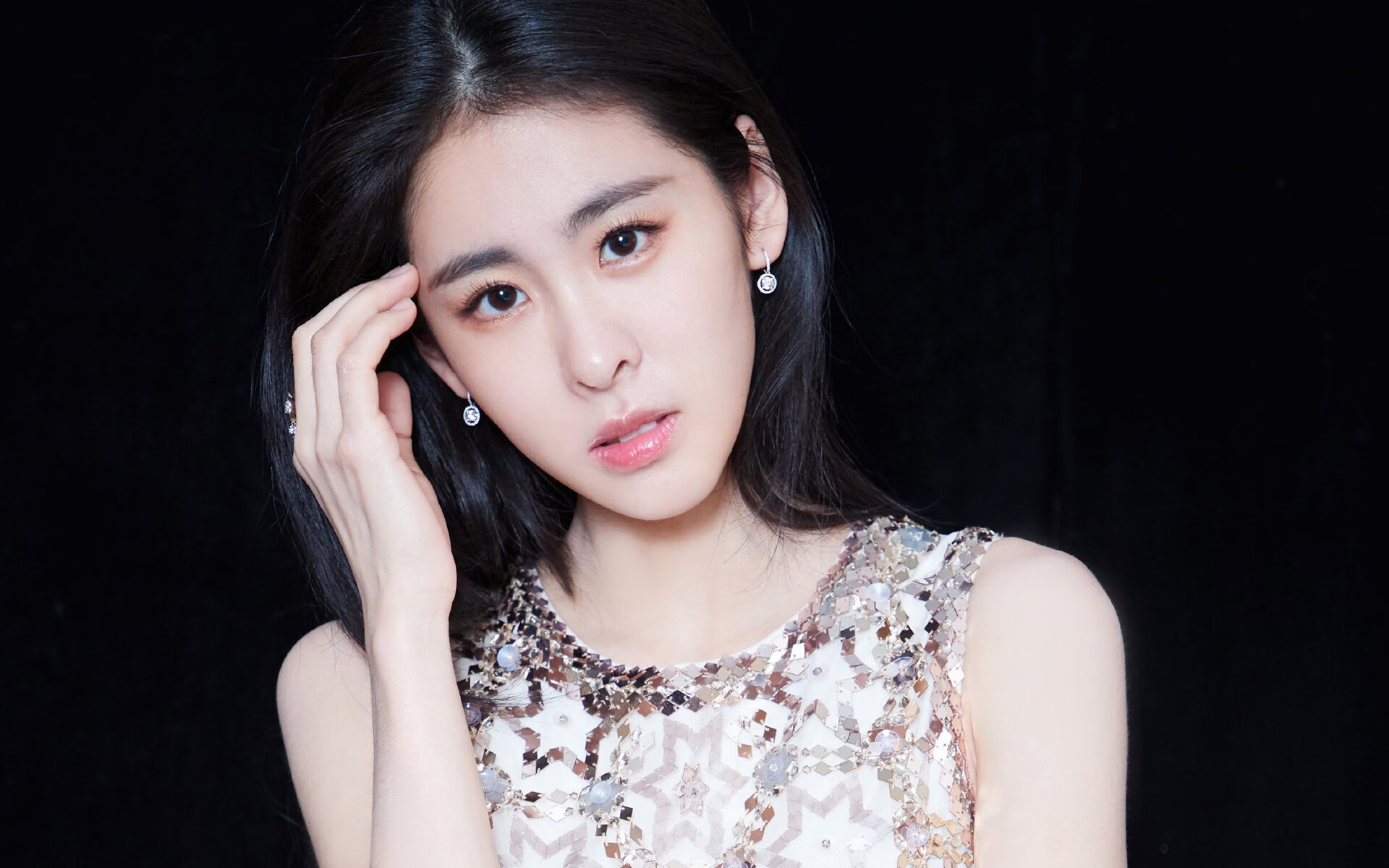 瑞士国脚加盟英超劲旅，提升战力与竞争力，瑞士 国际足联