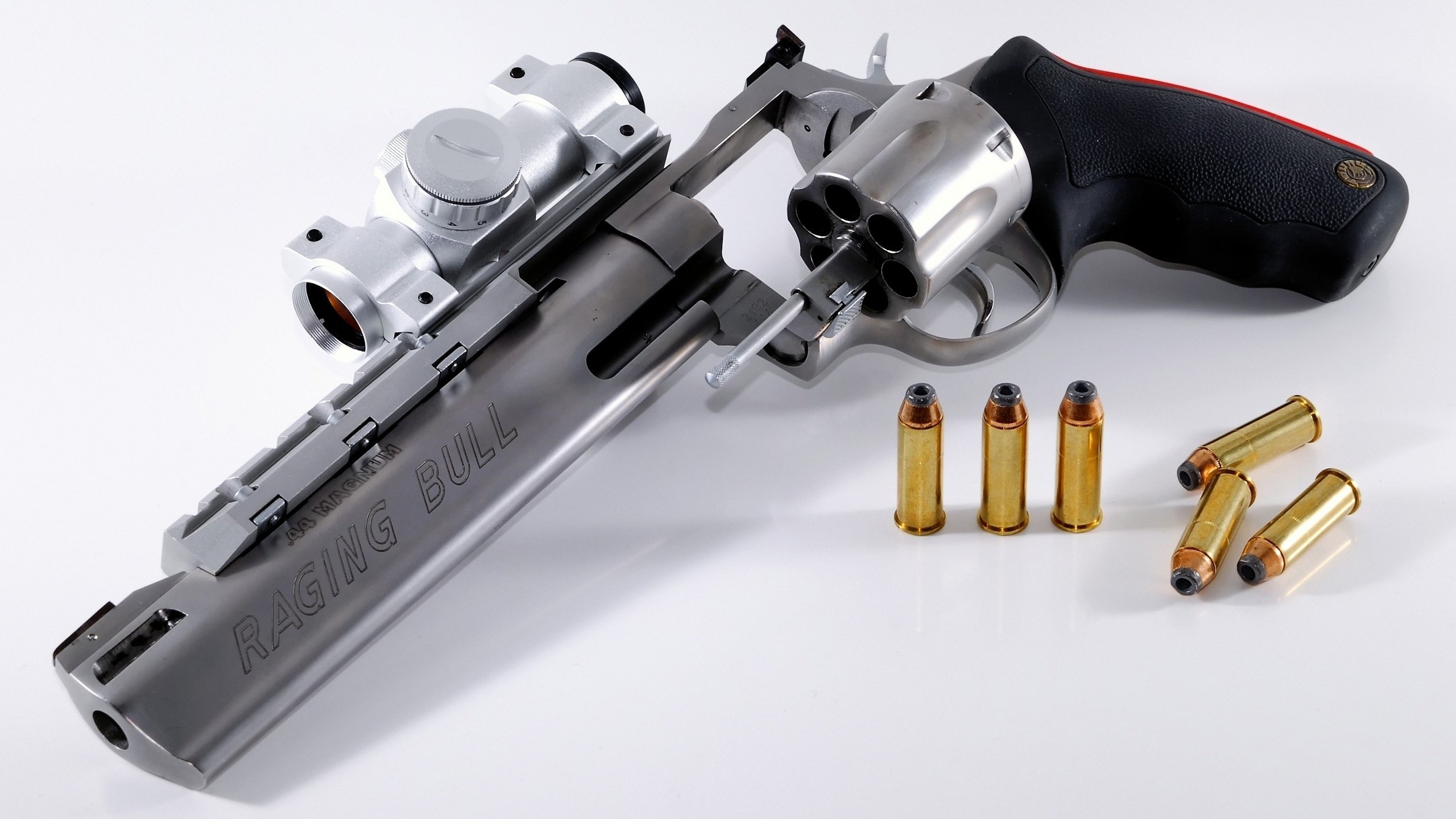 leyu.com-曼联在关键战役中取胜，追赶榜首位置